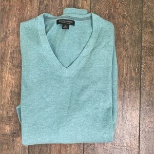 Men’s V-neck sweater. Size L. Banana Republic. Luxury blend.